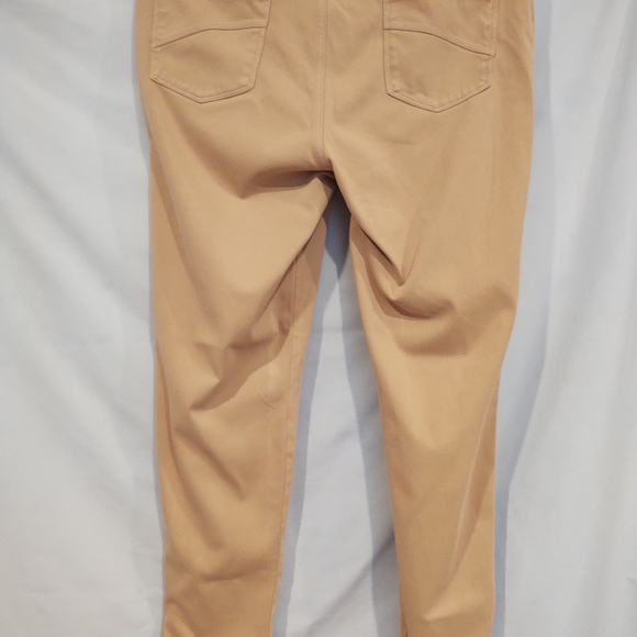 Capris - Picture 2 of 2